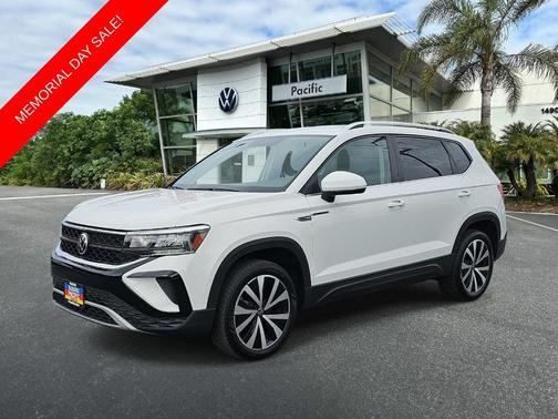 Pure White 2022 Volkswagen Taos 1.5T SE