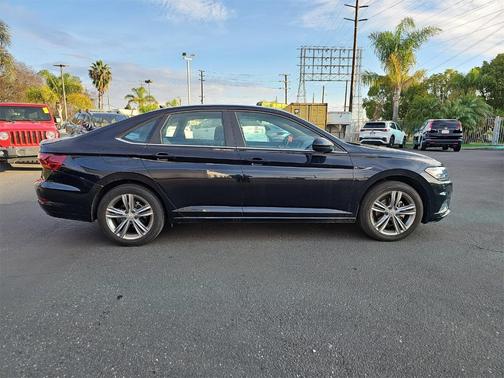 2019 Volkswagen Jetta 1.4T R-Line