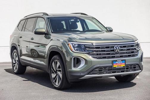 Avocado Green Pearl 2026 Volkswagen Atlas 2.0T SE W/TECHNOLOGY