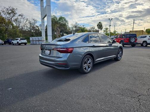 2023 Volkswagen Jetta 1.5T SE