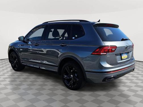 Platinum Gray Metallic 2023 Volkswagen Tiguan 2.0T SE R-Line Black