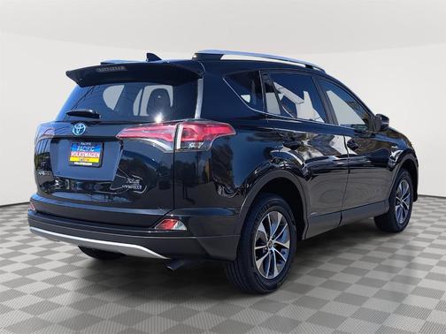 2016 Toyota RAV4 Hybrid XLE