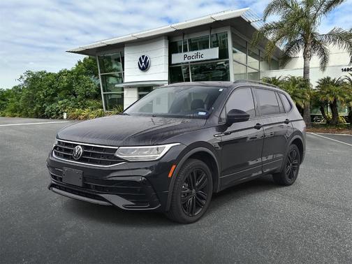 2022 Volkswagen Tiguan 2.0T SE R-Line Black