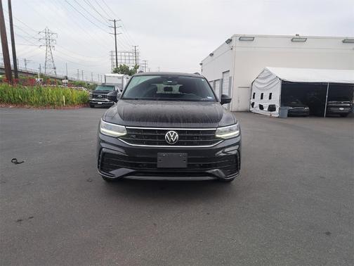 2022 Volkswagen Tiguan 2.0T SE R-Line Black