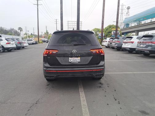 2022 Volkswagen Tiguan 2.0T SE R-Line Black