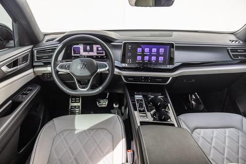 2025 Volkswagen Atlas Cross Sport 2.0T SEL Premium R-Line