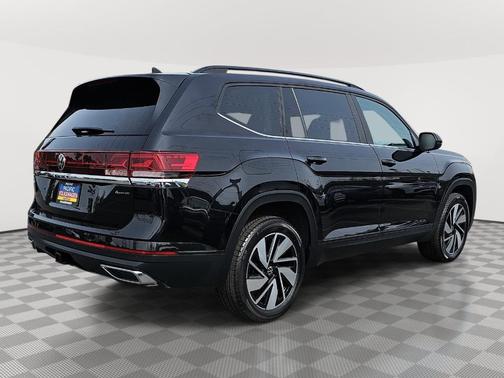 2024 Volkswagen Atlas 2.0T SE
