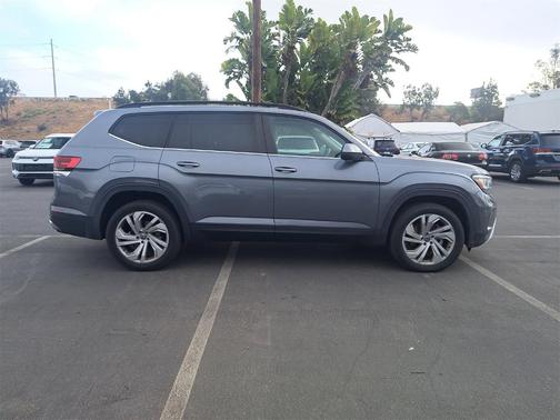 2022 Volkswagen Atlas 3.6L SE w/Technology