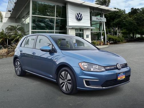 2016 Volkswagen e-Golf SE