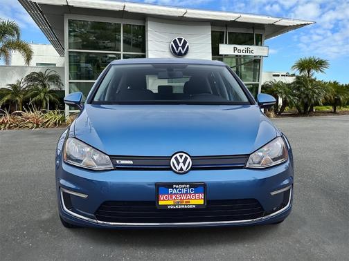 2016 Volkswagen e-Golf SE