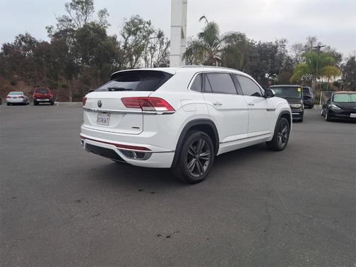 2022 Volkswagen Atlas Cross Sport 2.0T SEL R-Line