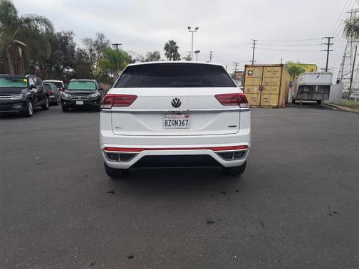2022 Volkswagen Atlas Cross Sport 2.0T SEL R-Line