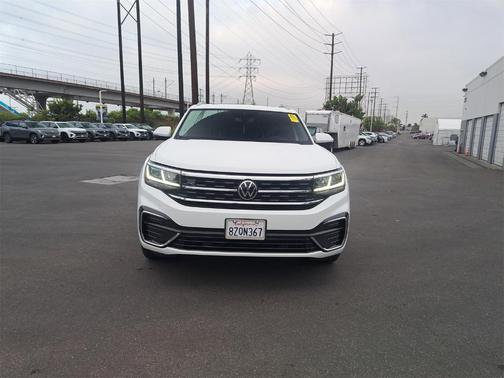 2022 Volkswagen Atlas Cross Sport 2.0T SEL R-Line