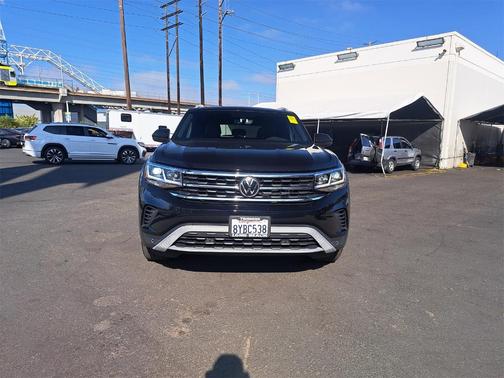 2021 Volkswagen Atlas Cross Sport 2.0T SE w/Technology