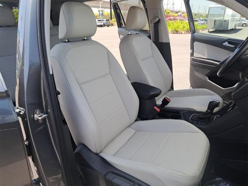 2018 Volkswagen Tiguan 2.0T SE