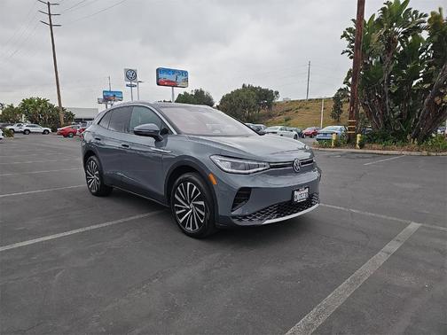 2023 Volkswagen ID.4 Pro S Plus