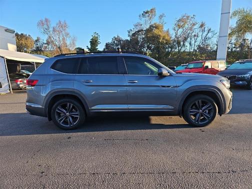 2021 Volkswagen Atlas 3.6 V6 SE w/ Technology R-Line