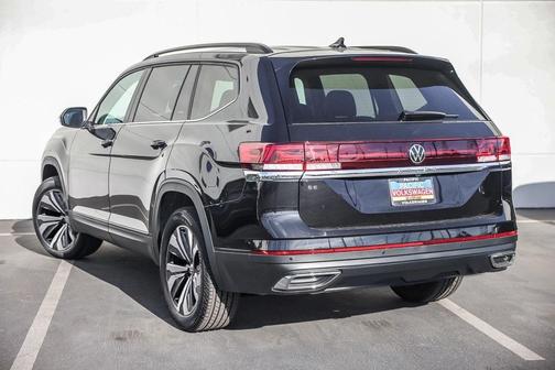 2026 Volkswagen Atlas 2.0T SE