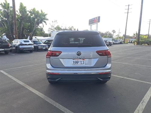 2022 Volkswagen Tiguan 2.0T SE