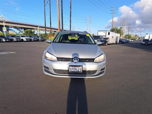 2017 Volkswagen Golf SportWagen TSI S