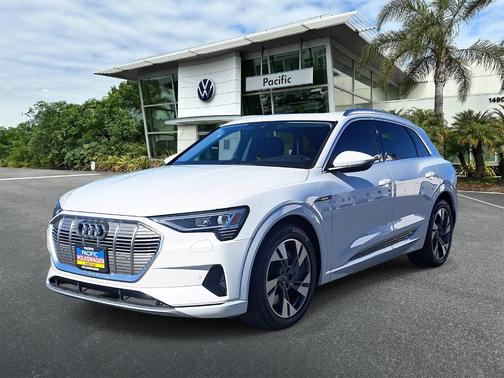 2023 Audi e-tron Premium