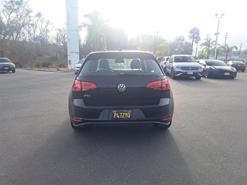 2016 Volkswagen Golf GTI SE