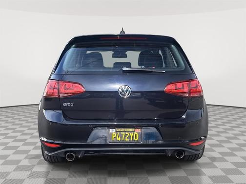 2016 Volkswagen Golf GTI SE