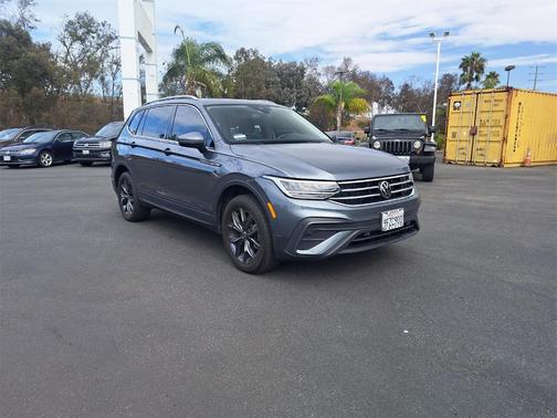 2023 Volkswagen Tiguan 2.0T SE