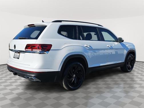 2023 Volkswagen Atlas 3.6L SE w/Technology