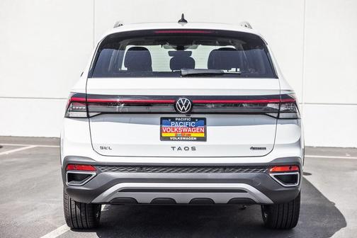2025 Volkswagen Taos 1.5T SEL