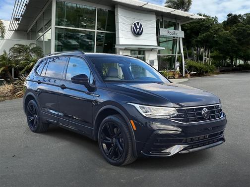 2023 Volkswagen Tiguan 2.0T SE R-Line Black