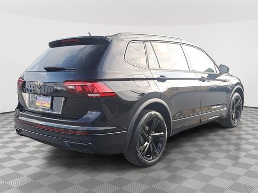 2023 Volkswagen Tiguan 2.0T SE R-Line Black