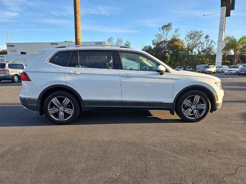 2018 Volkswagen Tiguan 2.0T SEL Premium