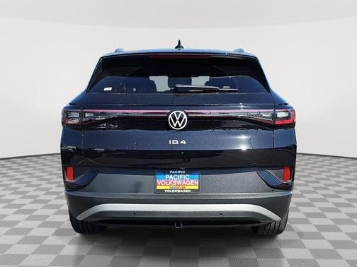 Deep Black Pearl Effect 2023 Volkswagen ID.4 Pro S Plus