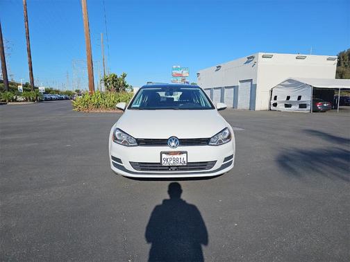 2017 Volkswagen Golf TSI Wolfsburg Edition 4-Door