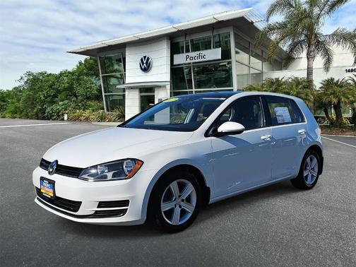 2017 Volkswagen Golf TSI Wolfsburg Edition 4-Door