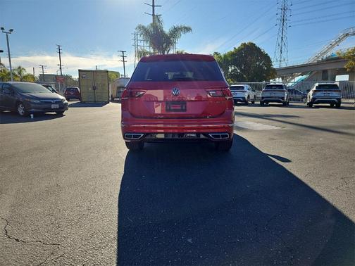 2024 Volkswagen Tiguan 2.0T SEL R-Line