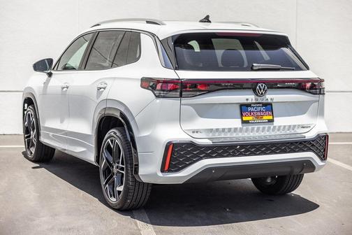 2025 Volkswagen Tiguan 2.0T SEL R-Line
