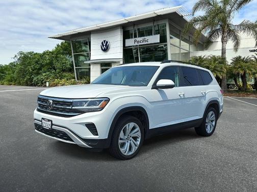 Pure White 2022 Volkswagen Atlas 3.6L SE w/Technology