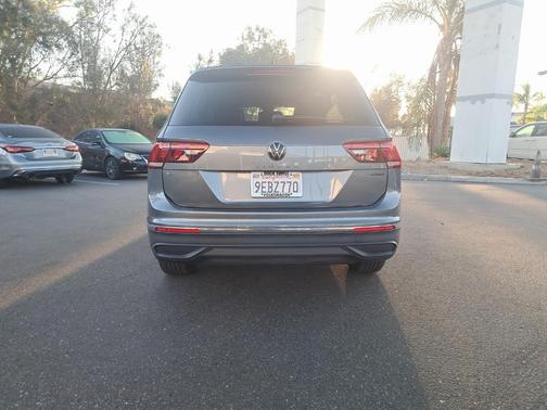2022 Volkswagen Tiguan 2.0T SE