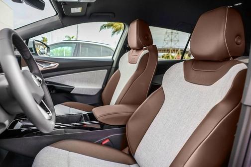2025 Volkswagen ID.4 Pro