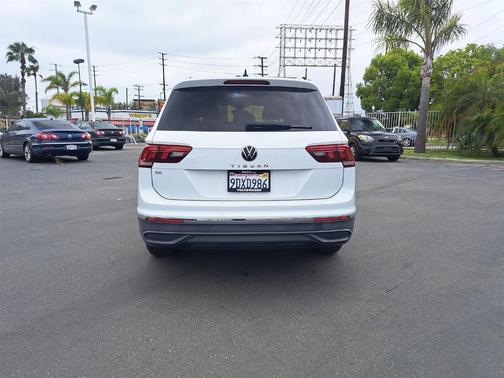 2022 Volkswagen Tiguan 2.0T SE