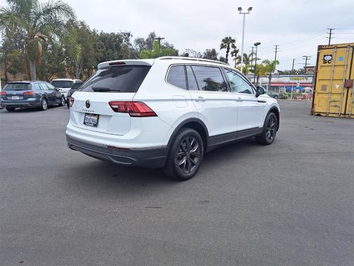 2022 Volkswagen Tiguan 2.0T SE