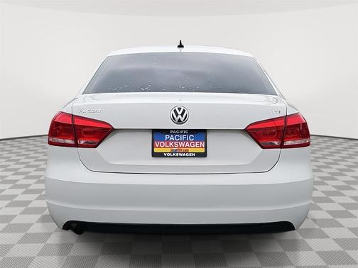 2014 Volkswagen Passat 1.8T S