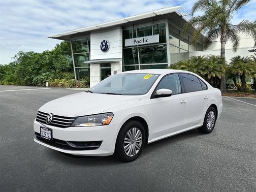 2014 Volkswagen Passat 1.8T S