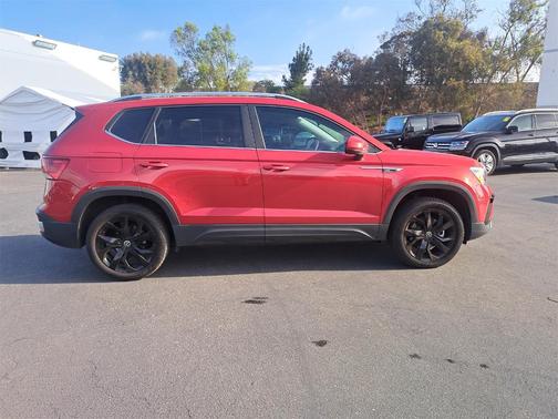 2023 Volkswagen Taos 1.5T SE