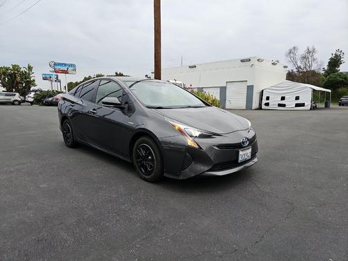 2016 Toyota Prius Two