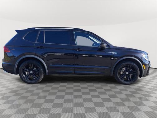 2019 Volkswagen Tiguan 2.0T SEL R-Line Black