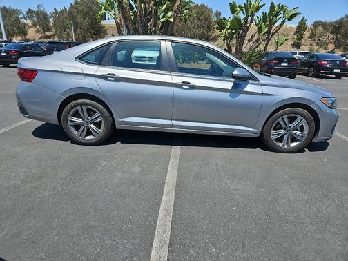 Pyrite Silver Metallic 2024 Volkswagen Jetta 1.5T SE