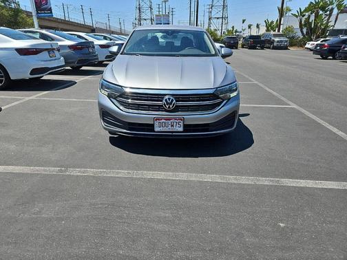 Pyrite Silver Metallic 2024 Volkswagen Jetta 1.5T SE
